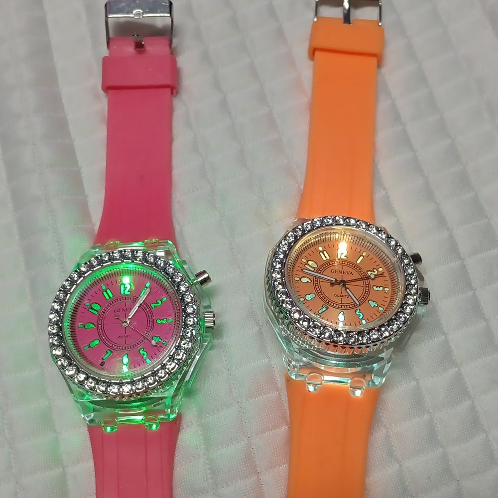 Watch - Picture 5 of 7